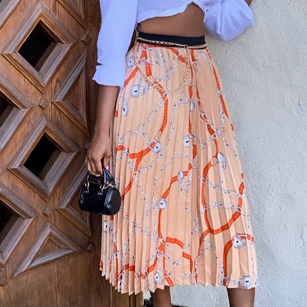 Pleated skirt